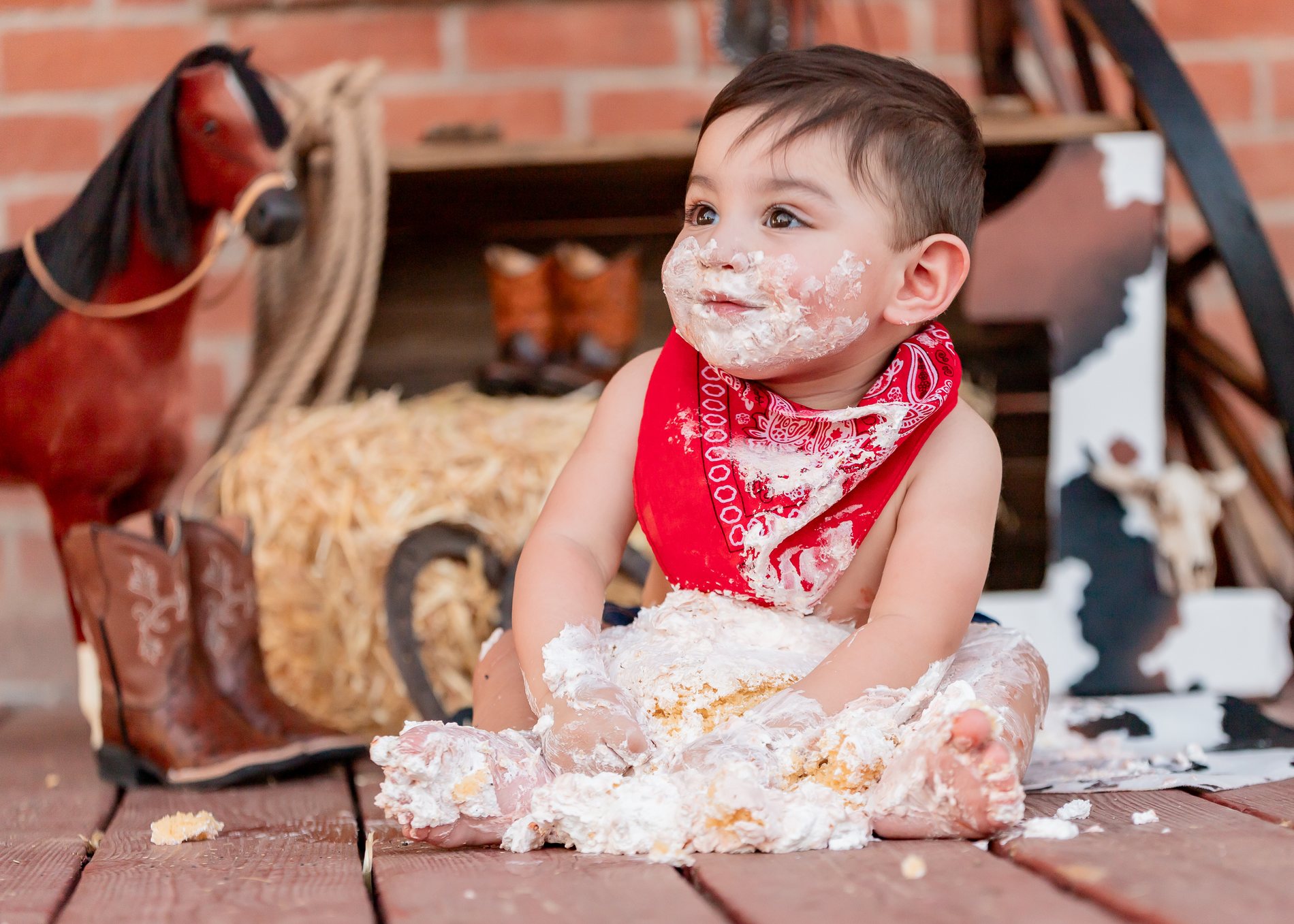 Gael Cake Smash birthday portrait by Pak Studios in Arizona birthday portrait session