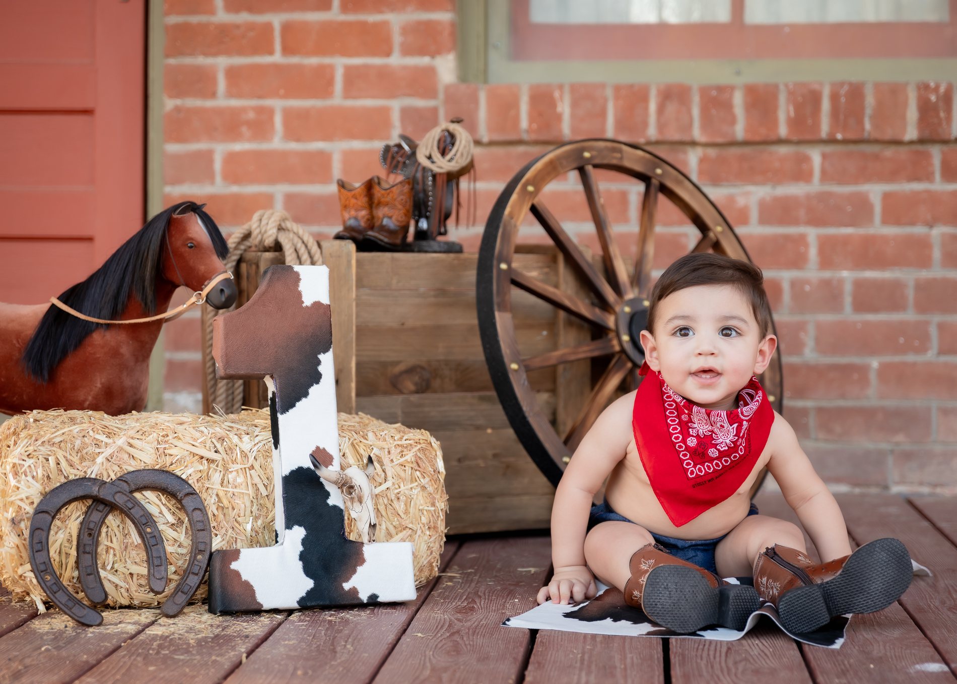 Gael Cake Smash birthday portrait by Pak Studios in Arizona birthday portrait session