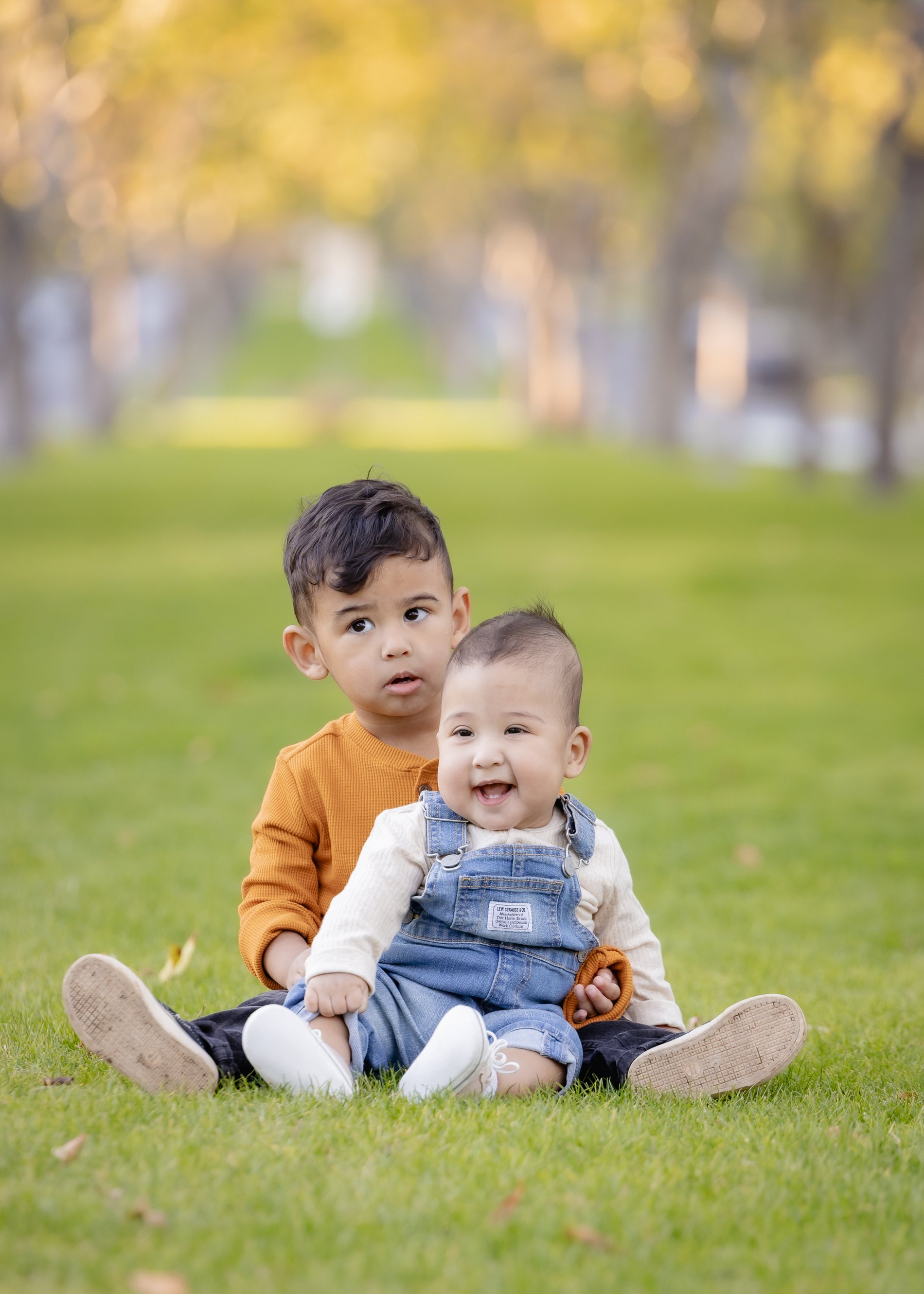 Barrios family portrait by Pak Studios in Arizona family portrait session