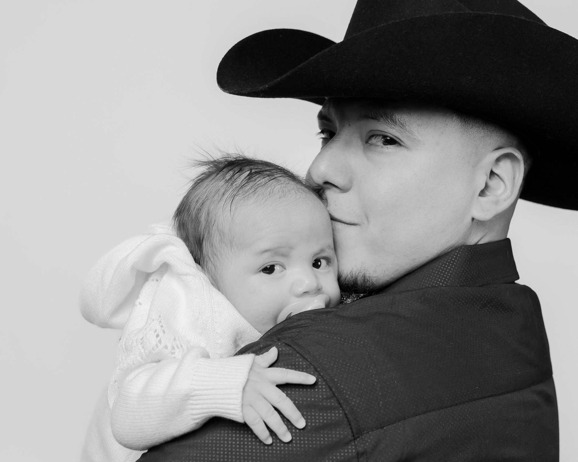 Senya family portrait by Pak Studios in Arizona family portrait session