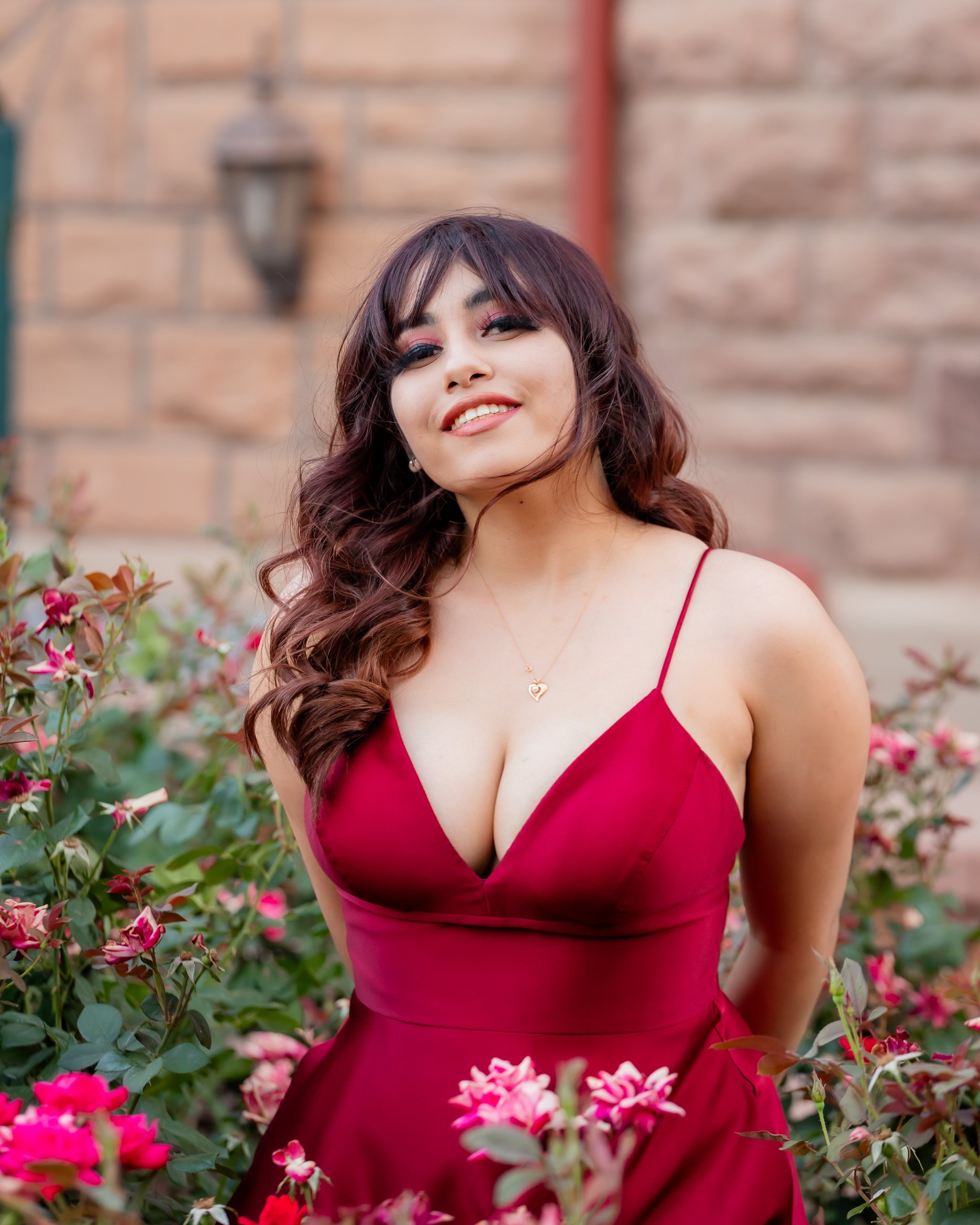 Viviivette graduation portrait by Pak Studios in Arizona graduation portrait session