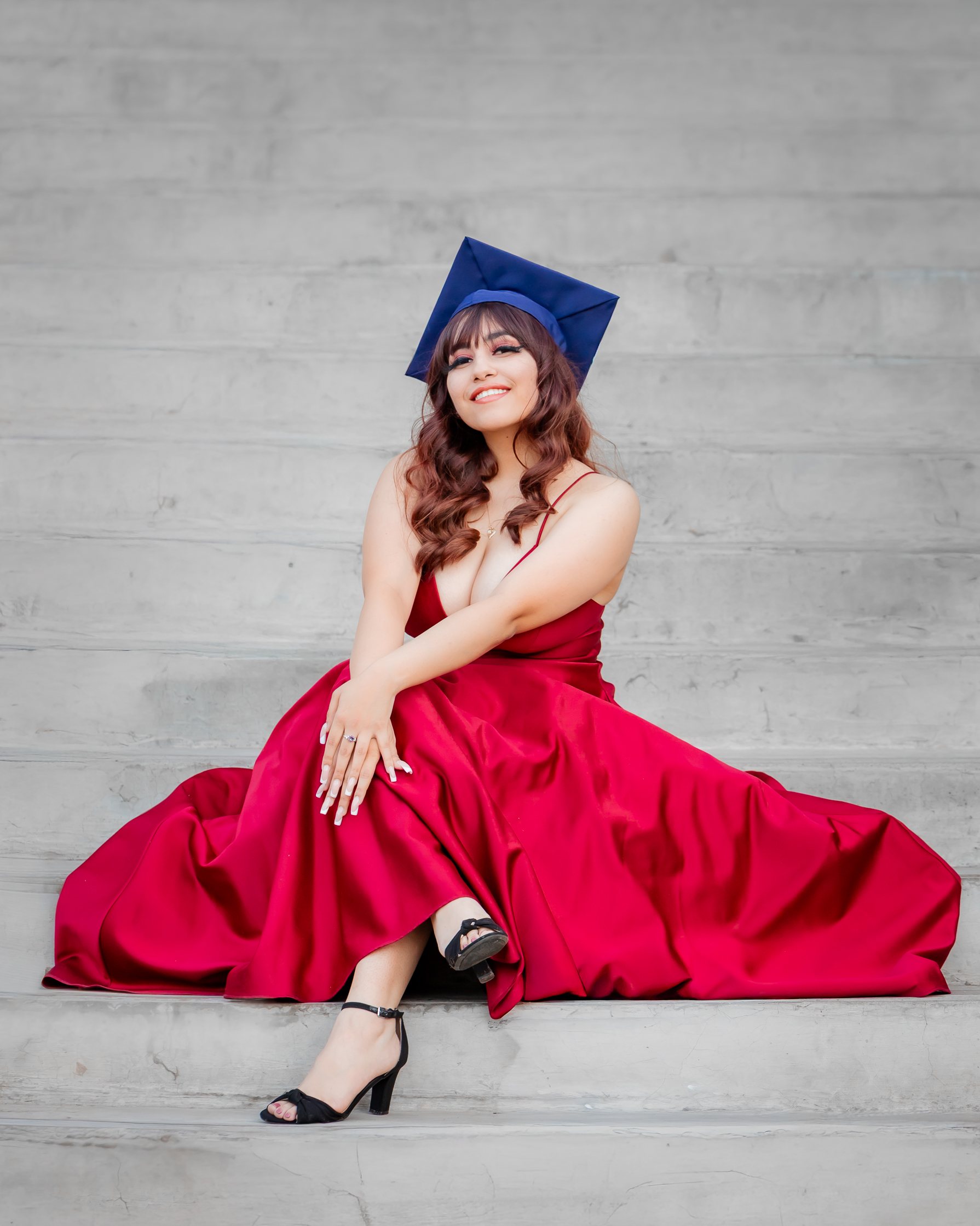 Viviivette graduation portrait by Pak Studios in Arizona graduation portrait session