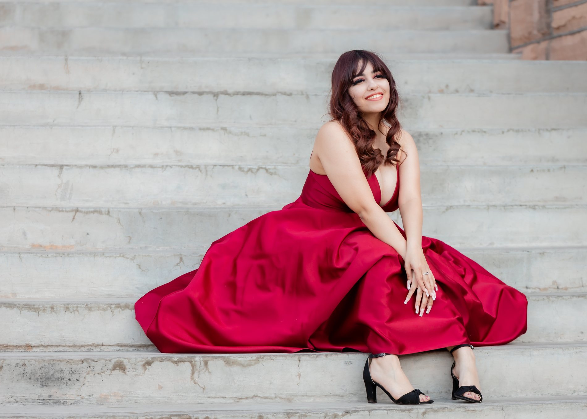 Viviivette graduation portrait by Pak Studios in Arizona graduation portrait session