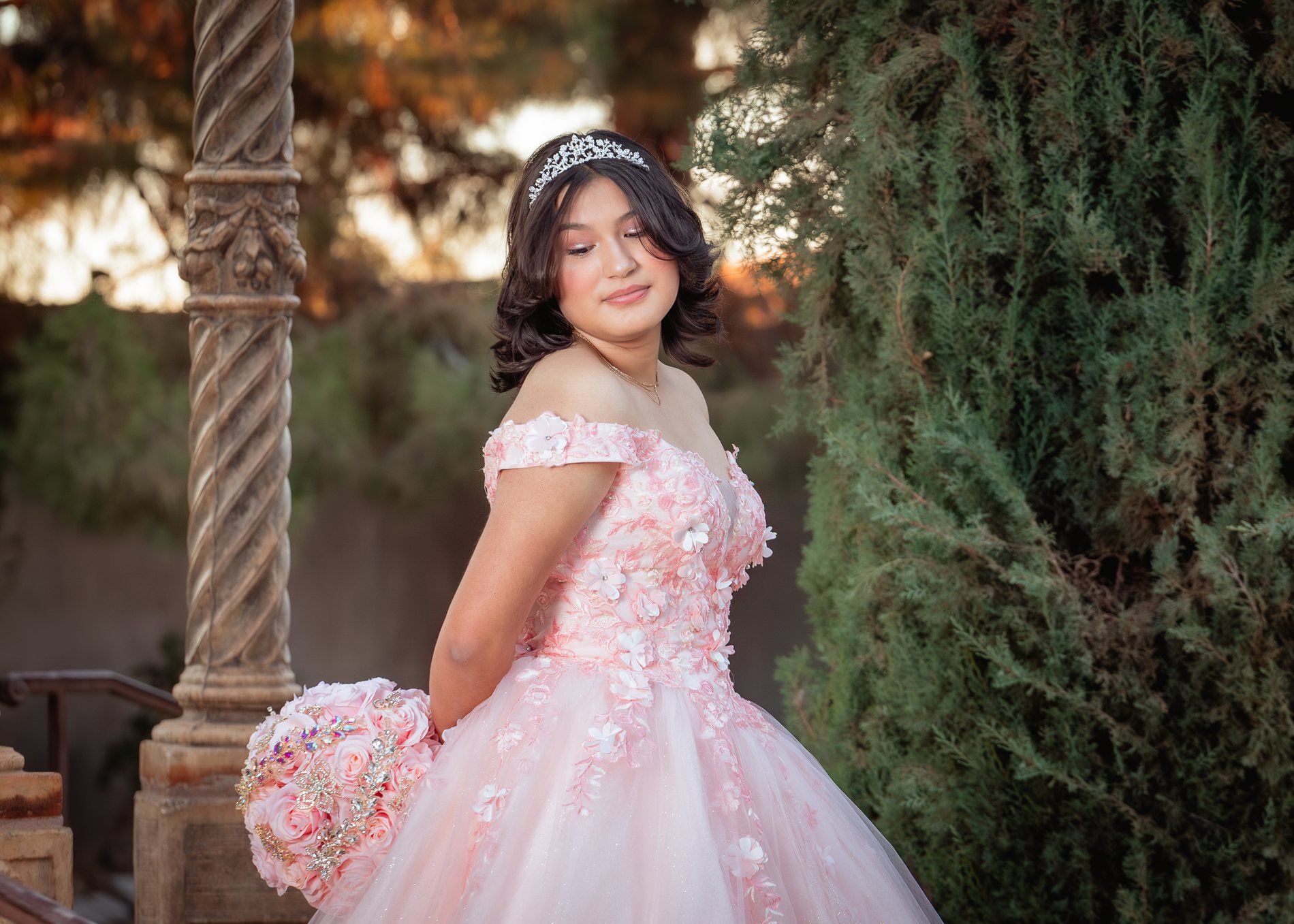 Ashlyn quinceañera portrait by Pak Studios in Arizona quinceañera portrait session