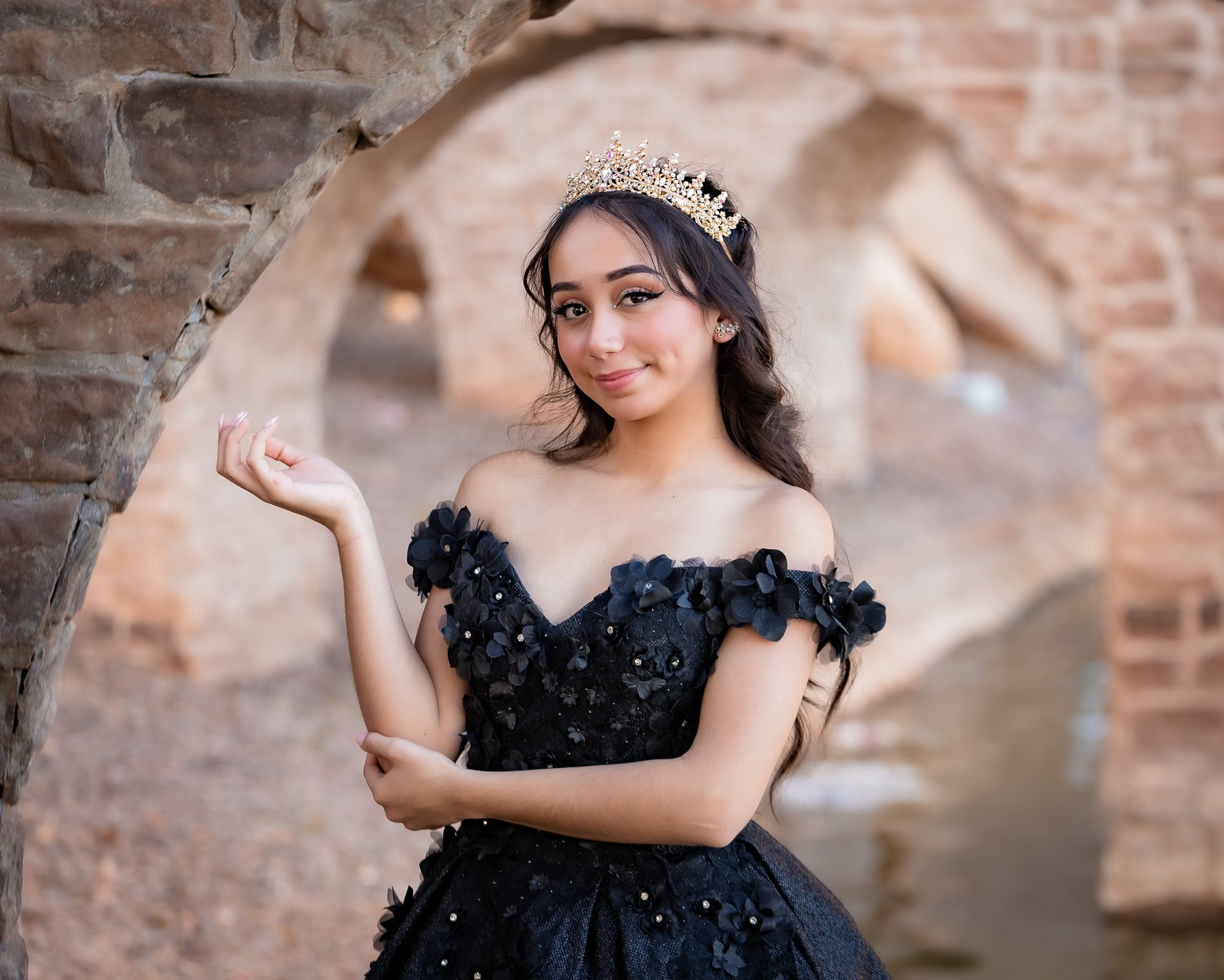 Crystal quinceañera portrait by Pak Studios in Arizona quinceañera portrait session