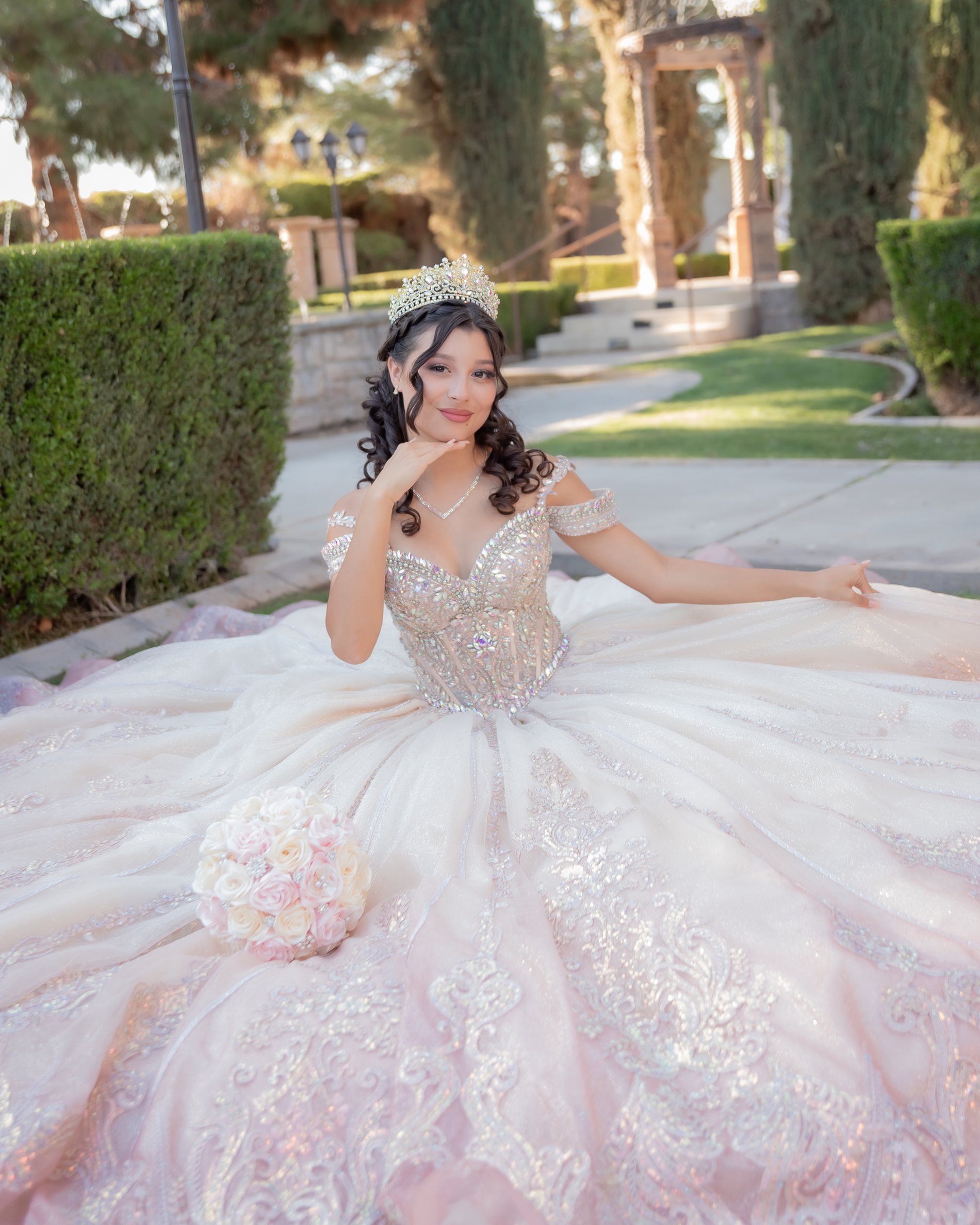 Joscelyn quinceañera portrait by Pak Studios in Arizona quinceañera portrait session